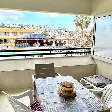 Sea View Apt, Costa Adeje, Tenerife דירה אדחה